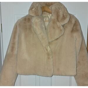 Dance & Marvel Faux fur cropped lined women's jacket tan size medium wide collar
